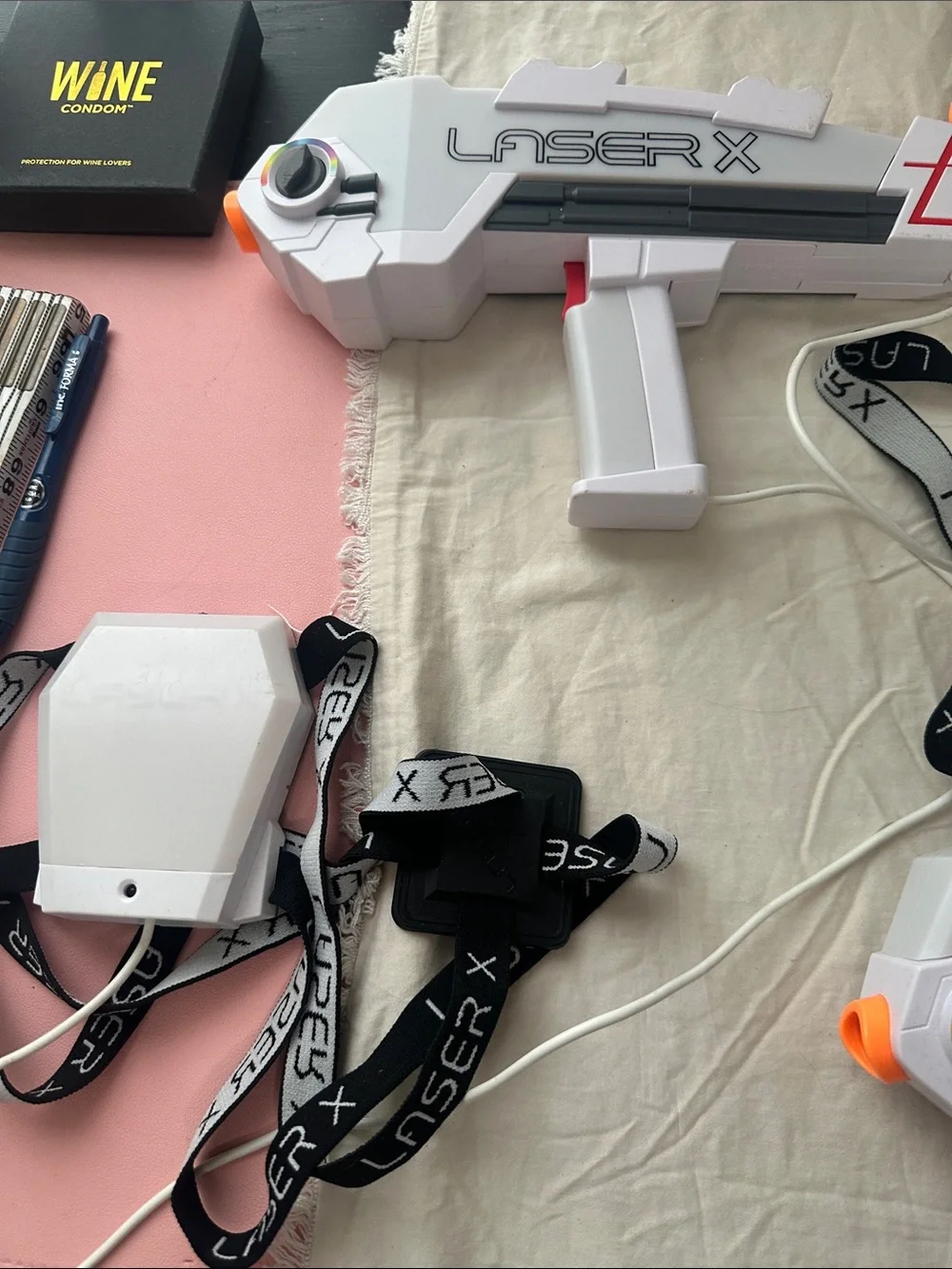 3 Pack White Laser Tag Blasters with light up Vests excellent condition.